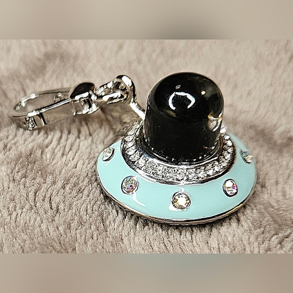 Juicy Couture C UFO Yorkie Charm Bracelet Blue Laser Beams Flying Saucer Aliens - Picture 5 of 16